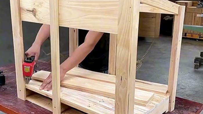 Hướng dẫn làm chuồng chó với chất liệu gỗ pallet